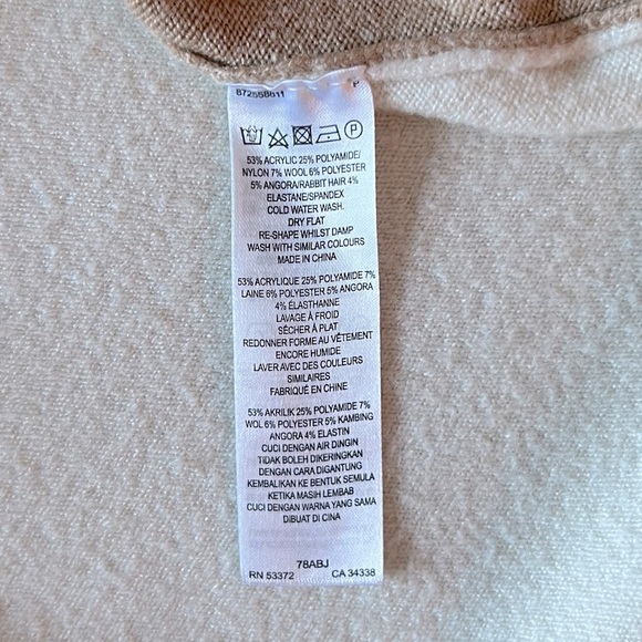 French Connection v-neck sweater - Sz XS - Picture 11 of 12